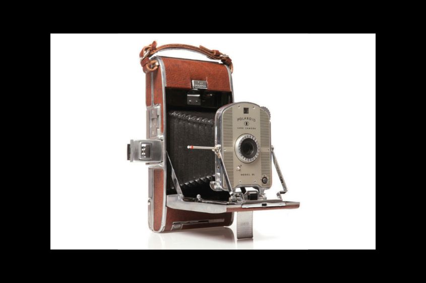 Appareil photo Polaroid 95, premier appareil photo instantané commercialisé en 1948
